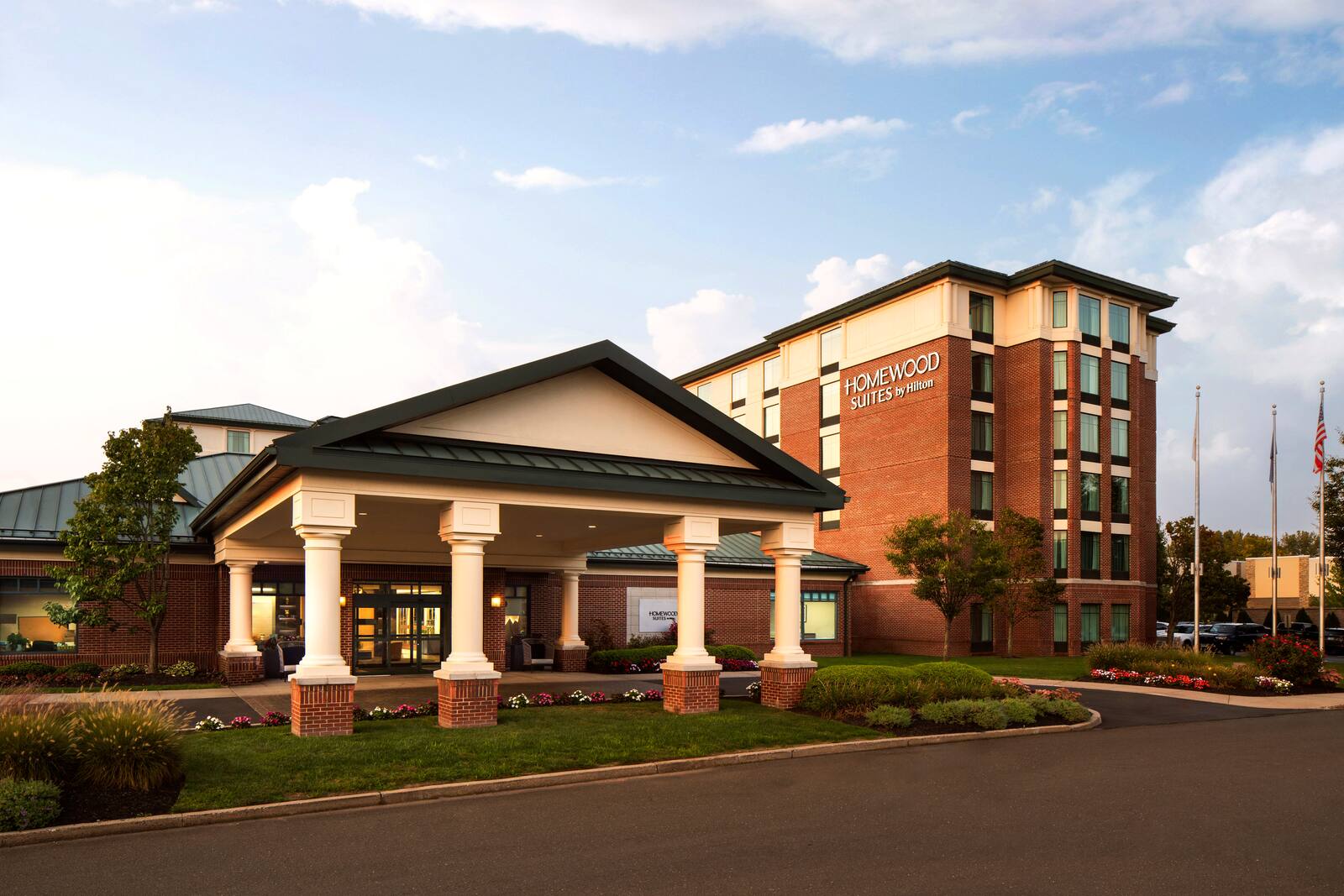 Exterior of Homewood Suites by Hilton Hartford–Farmington