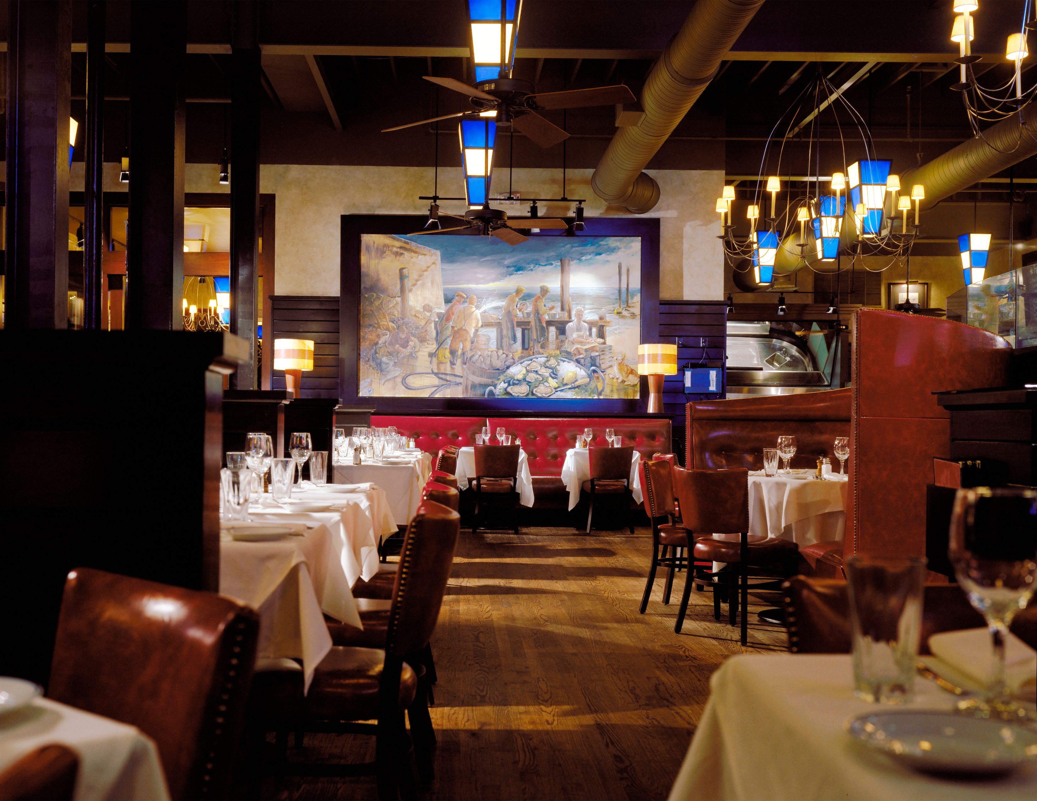 Dining room at Max’s Oyster Bar